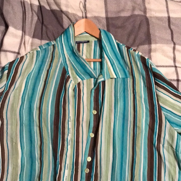 Button down shirt - Picture 2 of 4